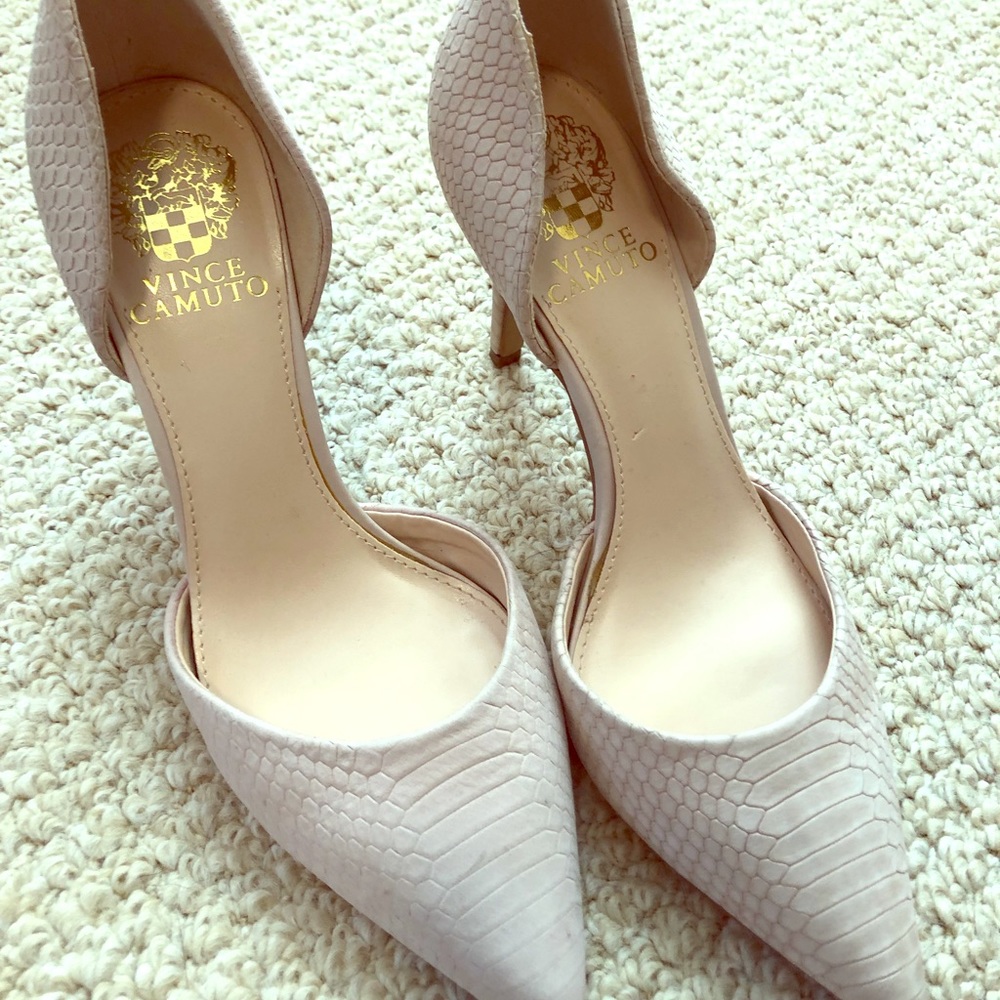 Vince Camuto Pumps heels